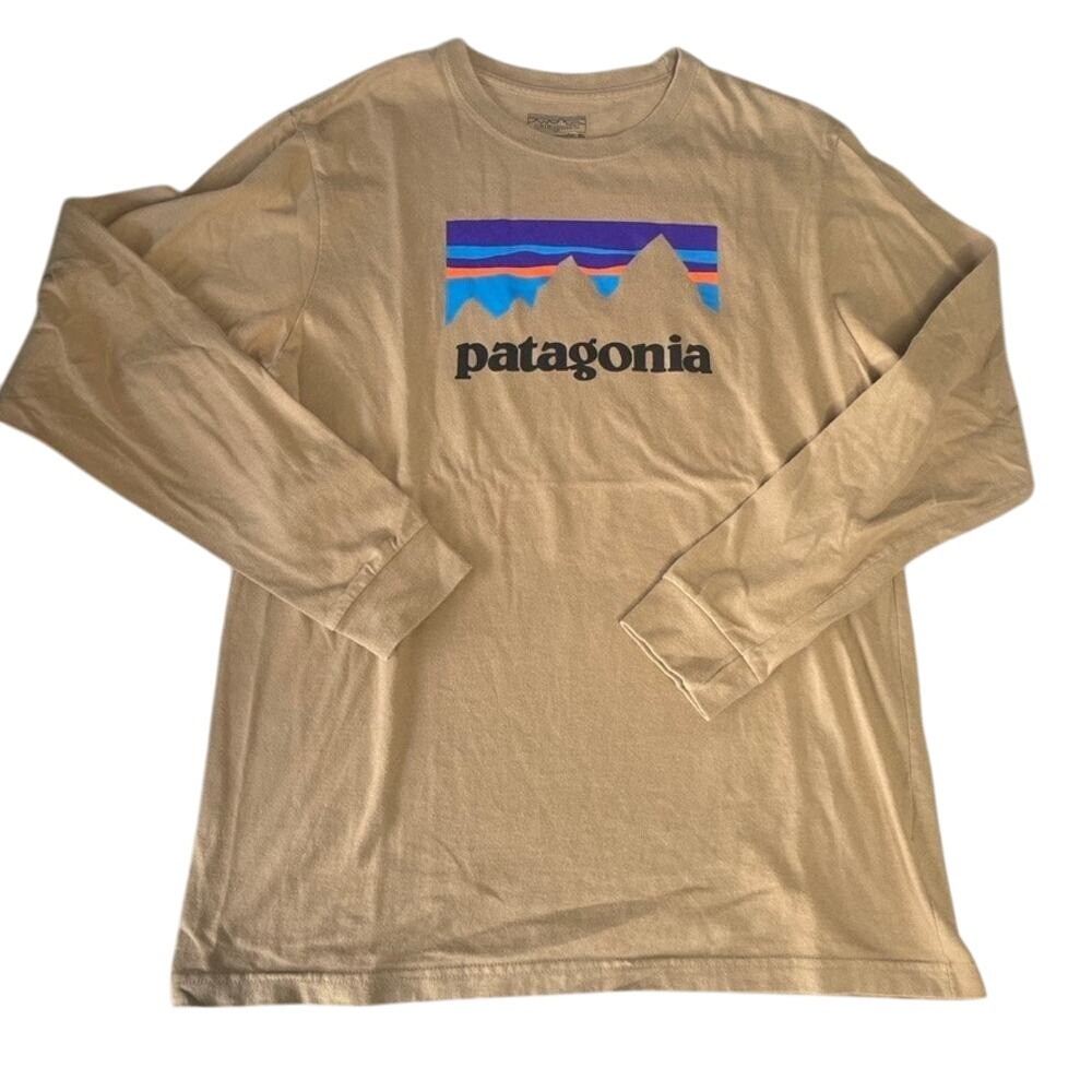 Patagonia Long Sleeve T Shirt Tan Mountains Logo Men's Size S Regular‎ Fit